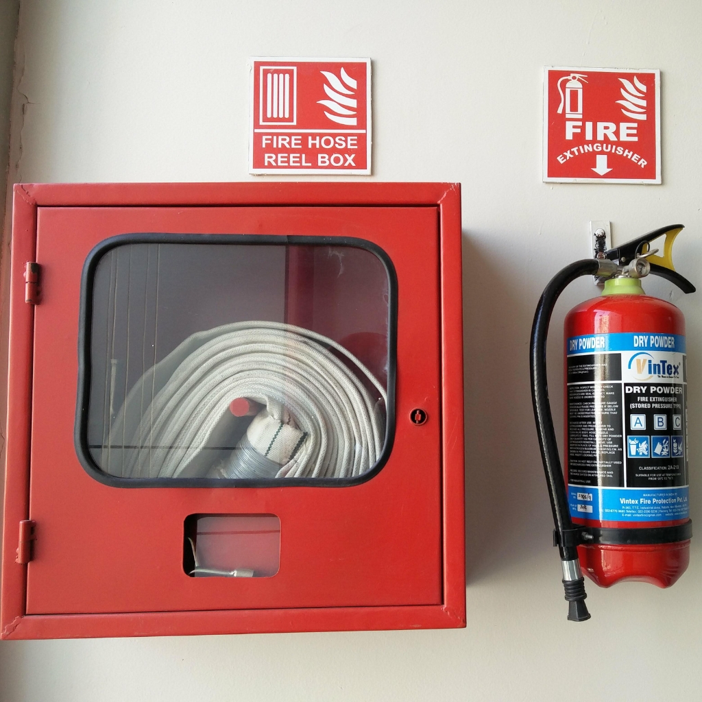 ISI Marked Fire Extinguisher